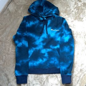 Champion women’s tie dye blue hoodie size S